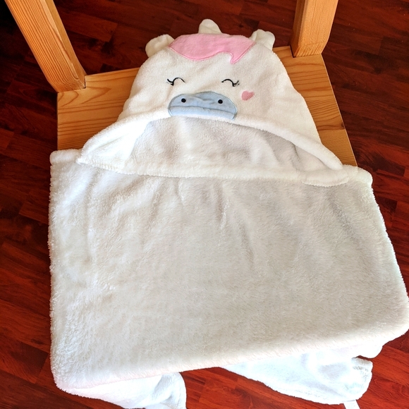 Baby hooded towel and blanket - Picture 1 of 4
